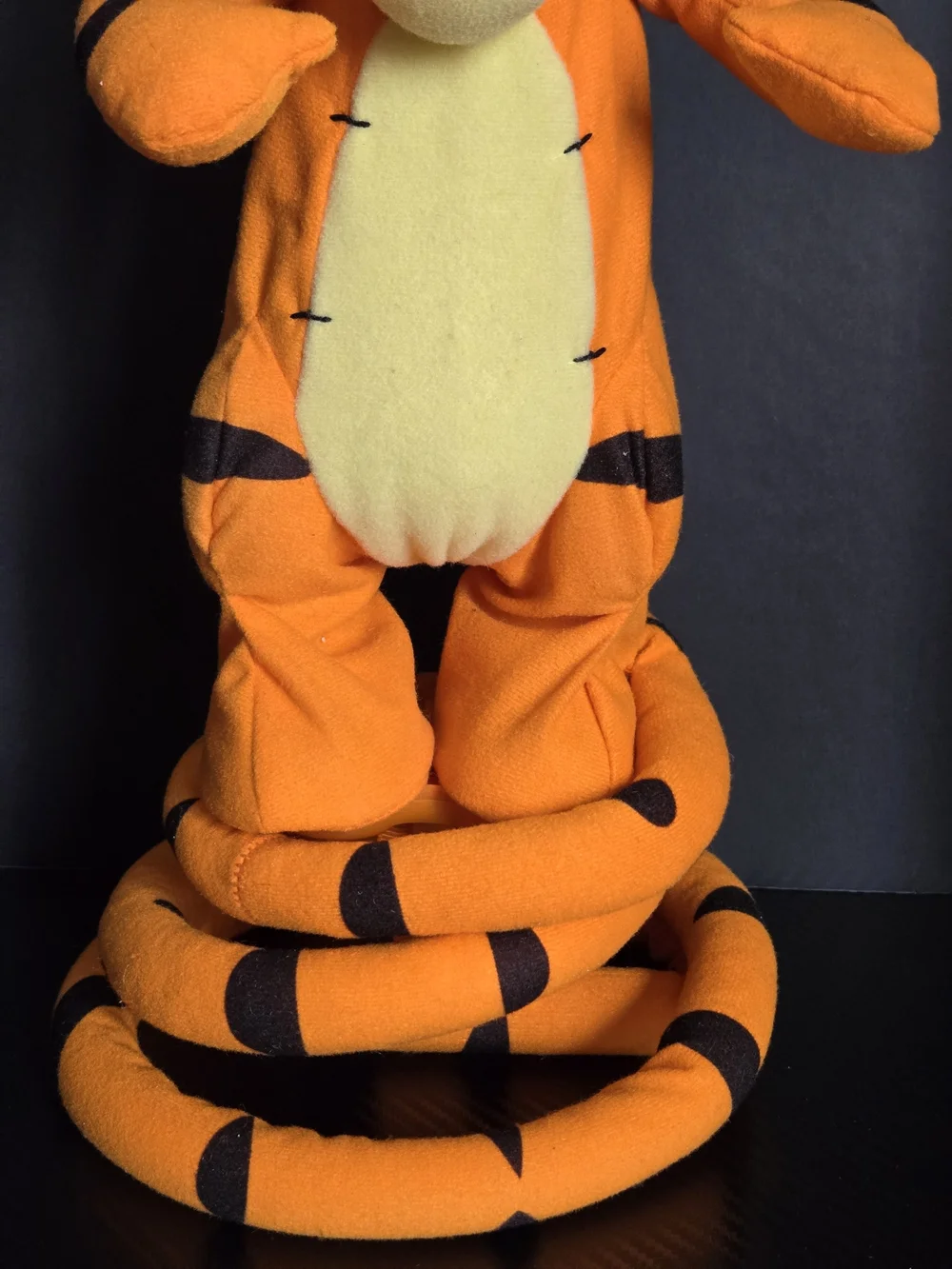 Tigger Disney VTG Fisher-Price 2005 Turbo Tail Bounces/Sings/Talks & Works